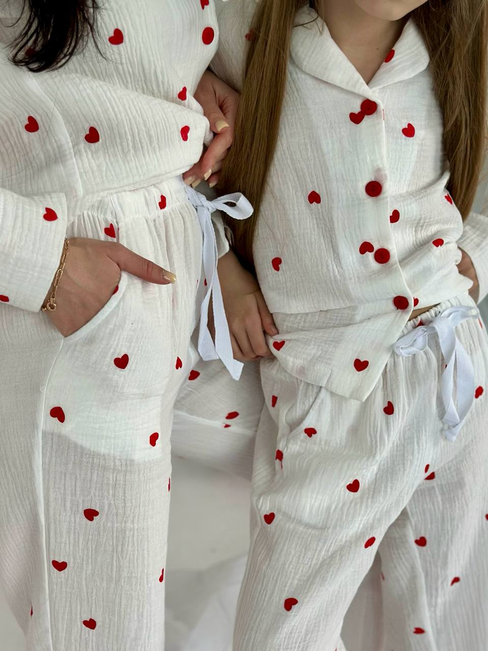 Matching Mommy & Me Pajamas – White with Red Hearts