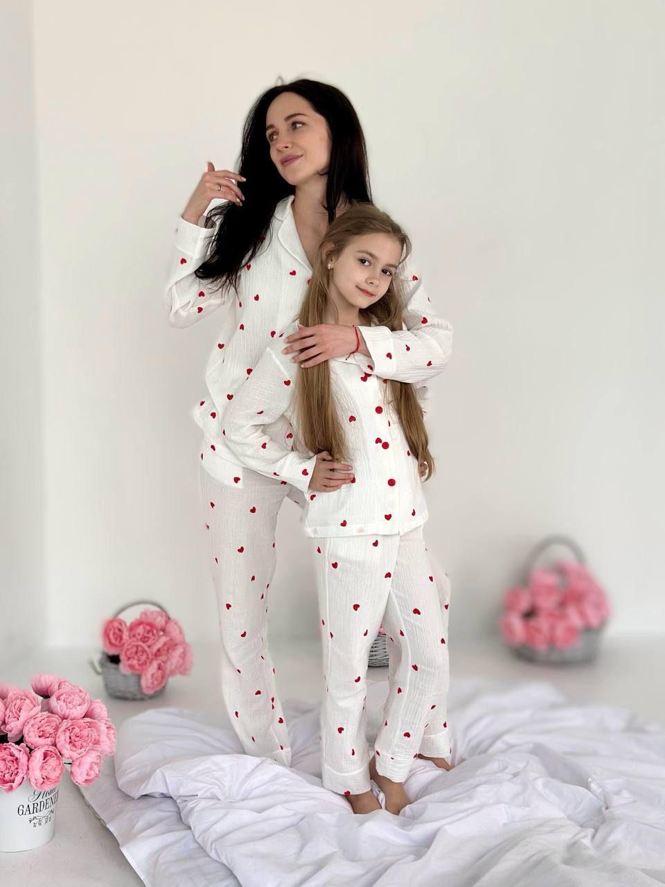 Matching Mommy & Me Pajamas – White with Red Hearts