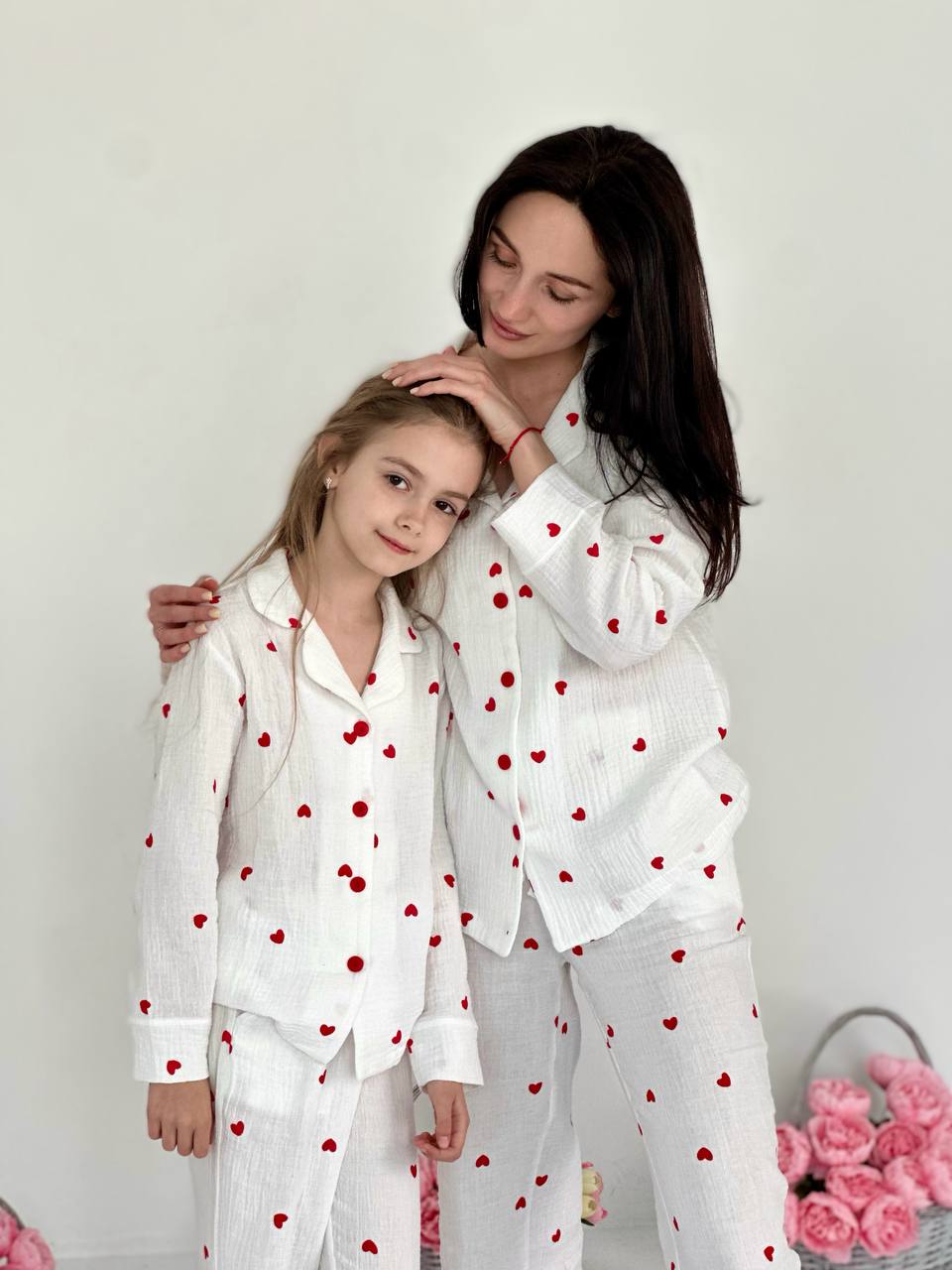 Matching Mommy & Me Pajamas – White with Red Hearts