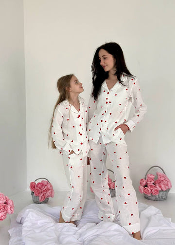Matching Mommy & Me Pajamas – White with Red Hearts