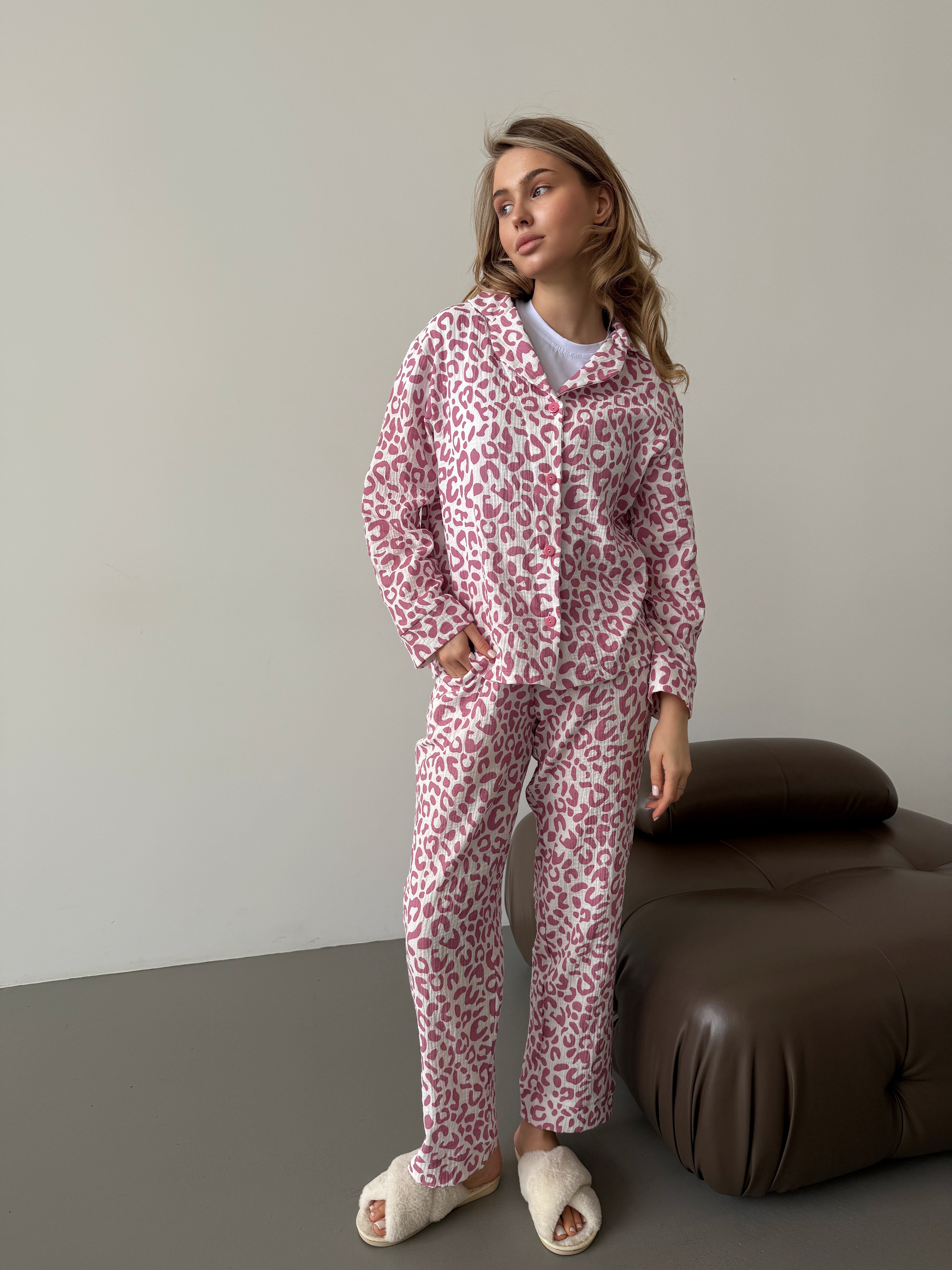Pink Leopard Women Pajama Set, Animal Pattern Sleepwear for Her, Women Fall Long Sleeve pjs, Warm Autumn Pajamas, Cute Muslin Leopard pjs