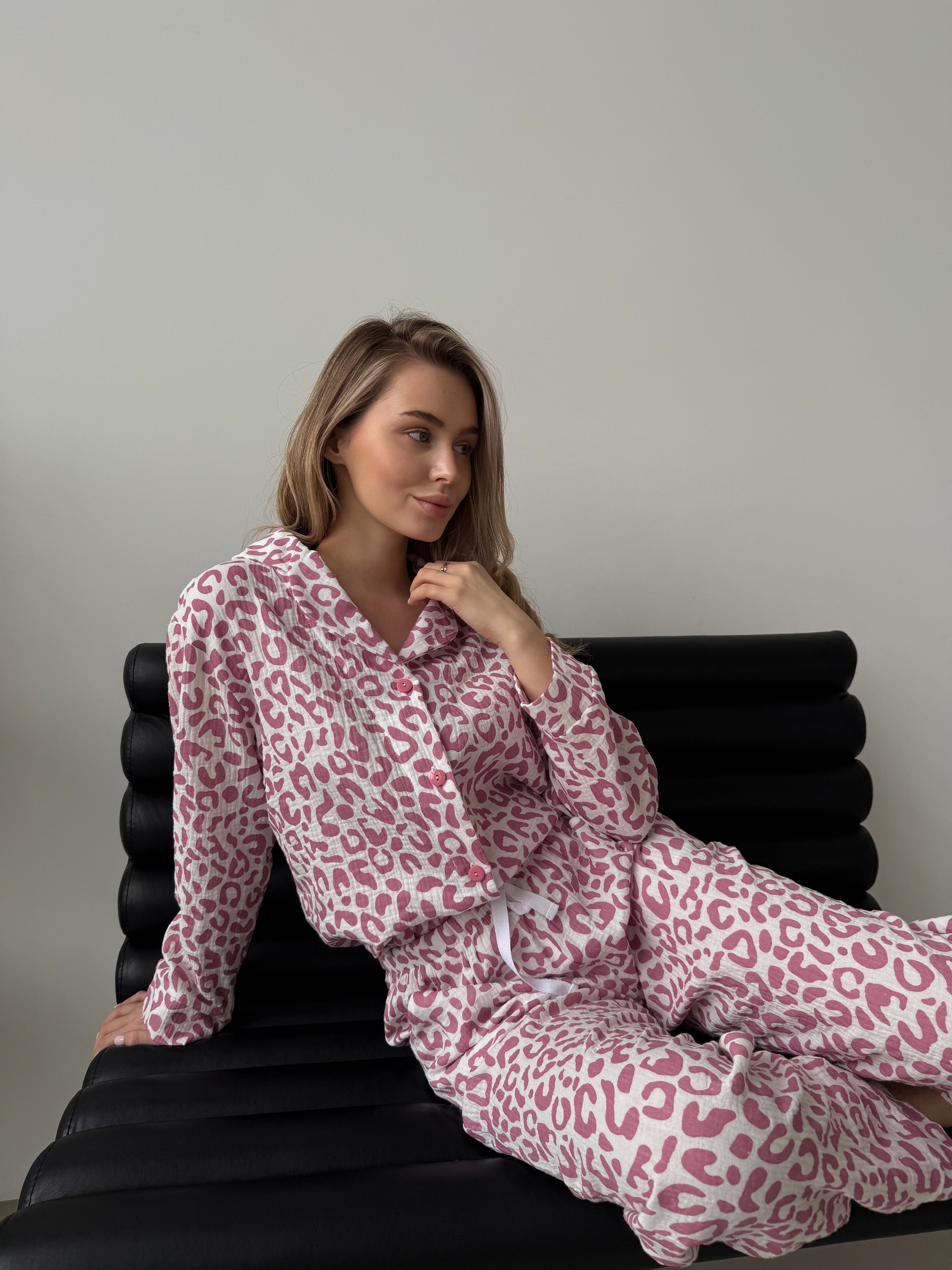 Pink Leopard Women Pajama Set, Animal Pattern Sleepwear for Her, Women Fall Long Sleeve pjs, Warm Autumn Pajamas, Cute Muslin Leopard pjs