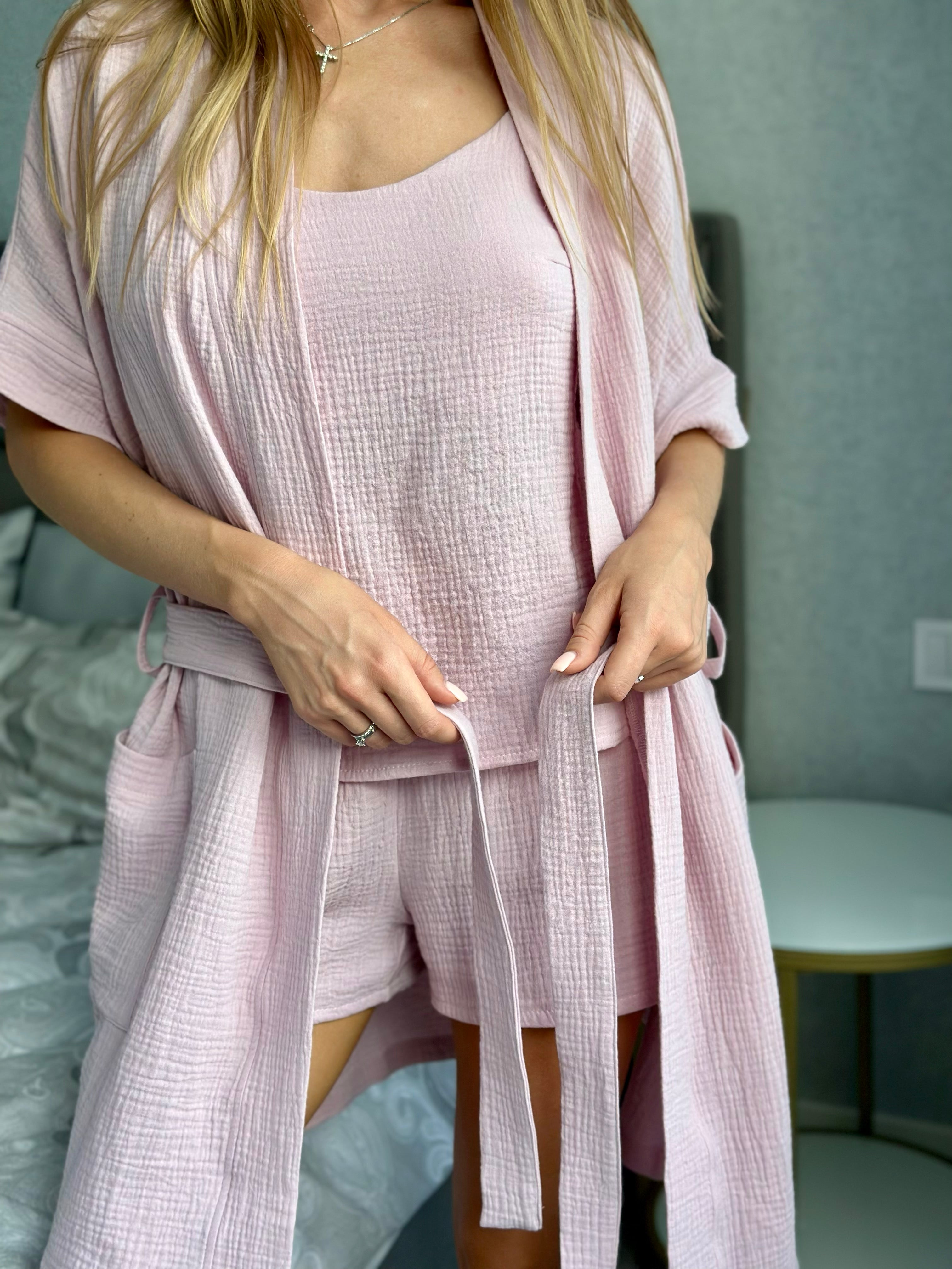 Hawaii Powder Muslin Pajama and Robe Set