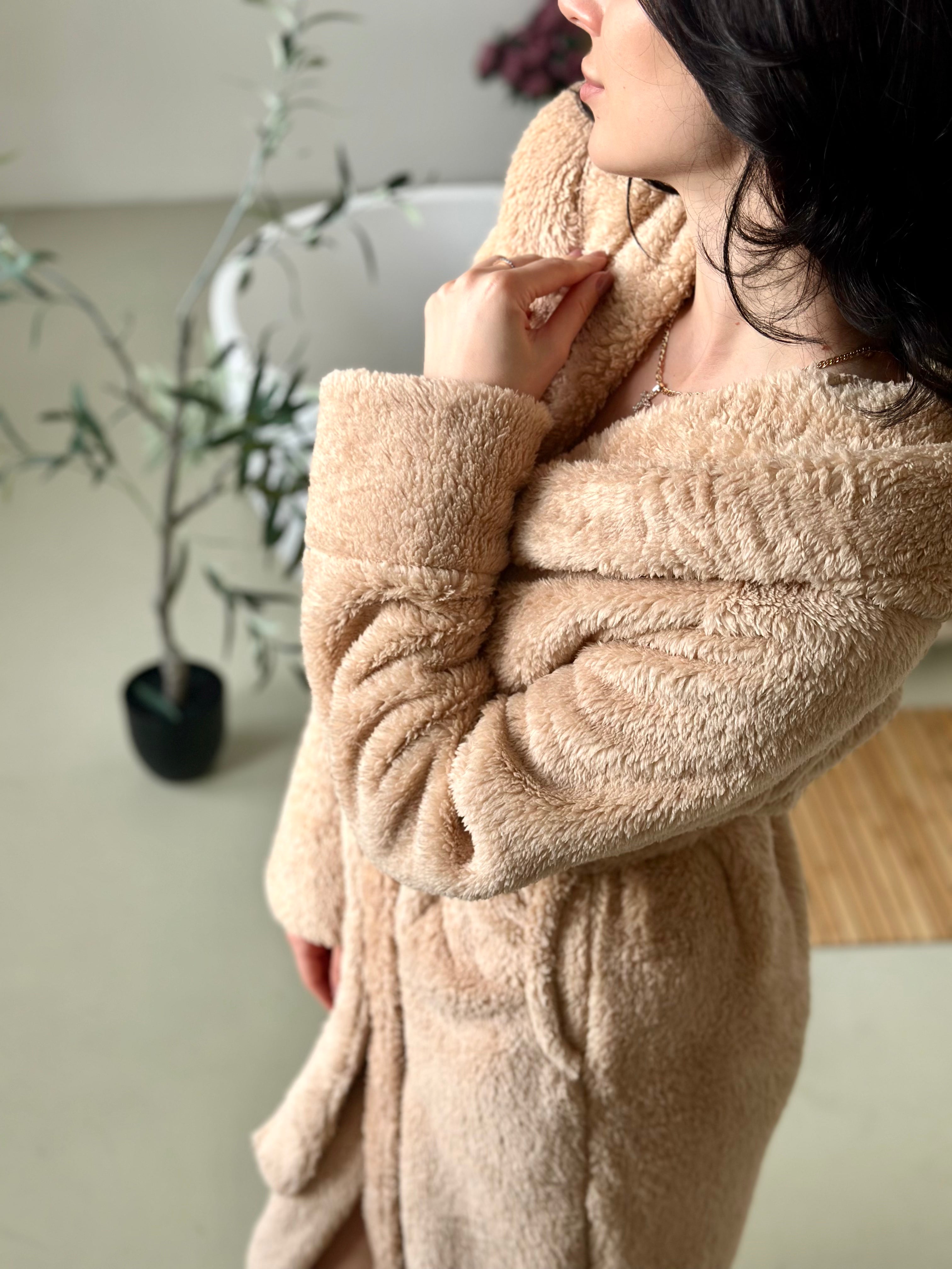 Damen-Bademantel aus Baumwollvelours und Spitze, eleganter Luxus-Bademantel, weicher Braut-Bademantel, kuscheliges Loungewear-Geschenk für Sie, langer Spa-Bademantel mit Ärmeln