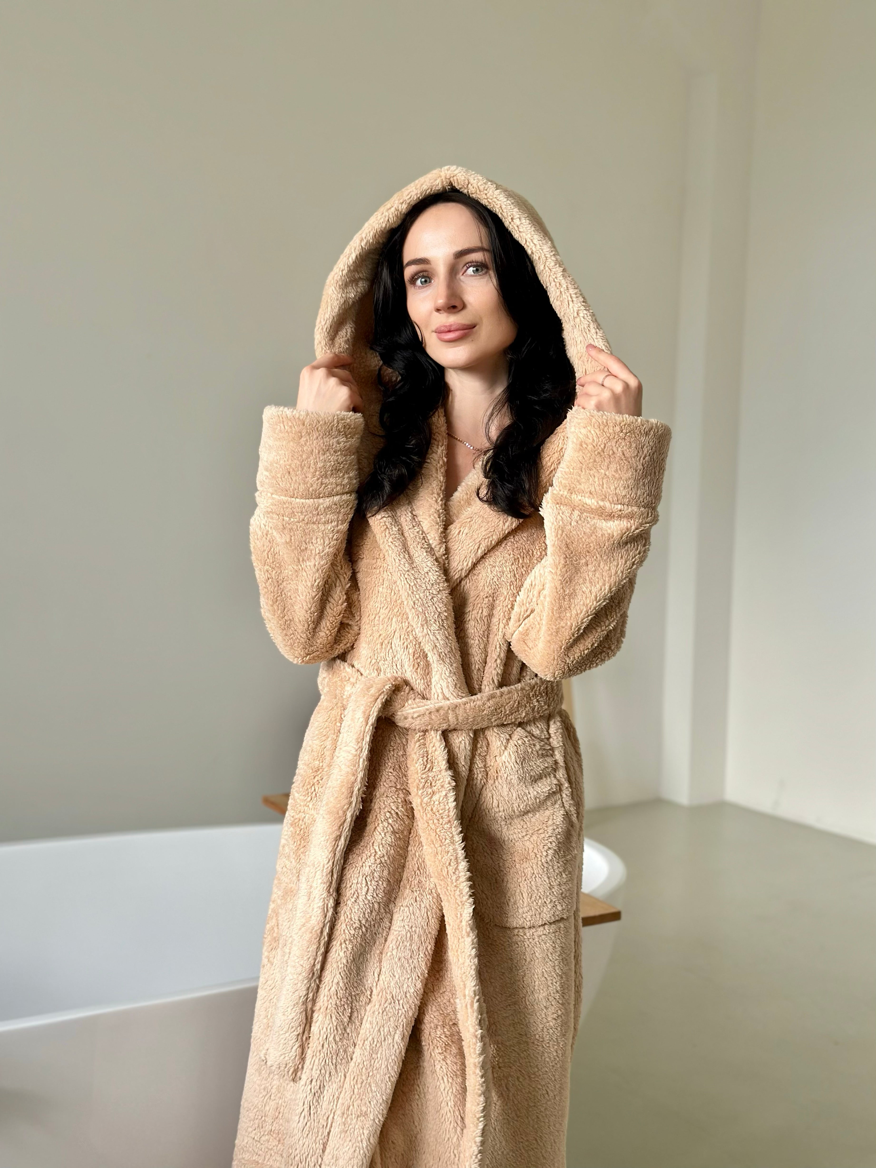 Damen-Bademantel aus Baumwollvelours und Spitze, eleganter Luxus-Bademantel, weicher Braut-Bademantel, kuscheliges Loungewear-Geschenk für Sie, langer Spa-Bademantel mit Ärmeln