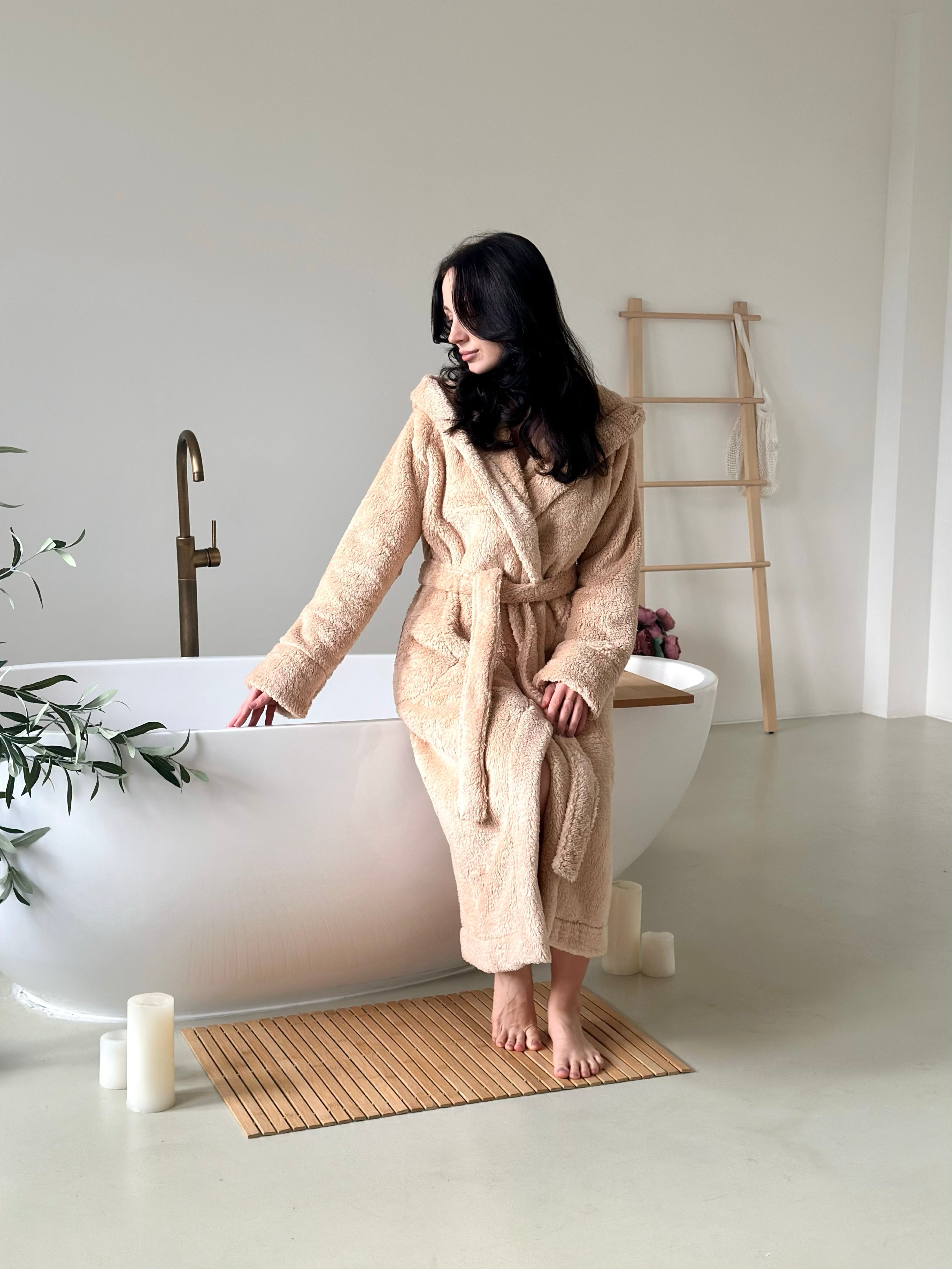 Damen-Bademantel aus Baumwollvelours und Spitze, eleganter Luxus-Bademantel, weicher Braut-Bademantel, kuscheliges Loungewear-Geschenk für Sie, langer Spa-Bademantel mit Ärmeln