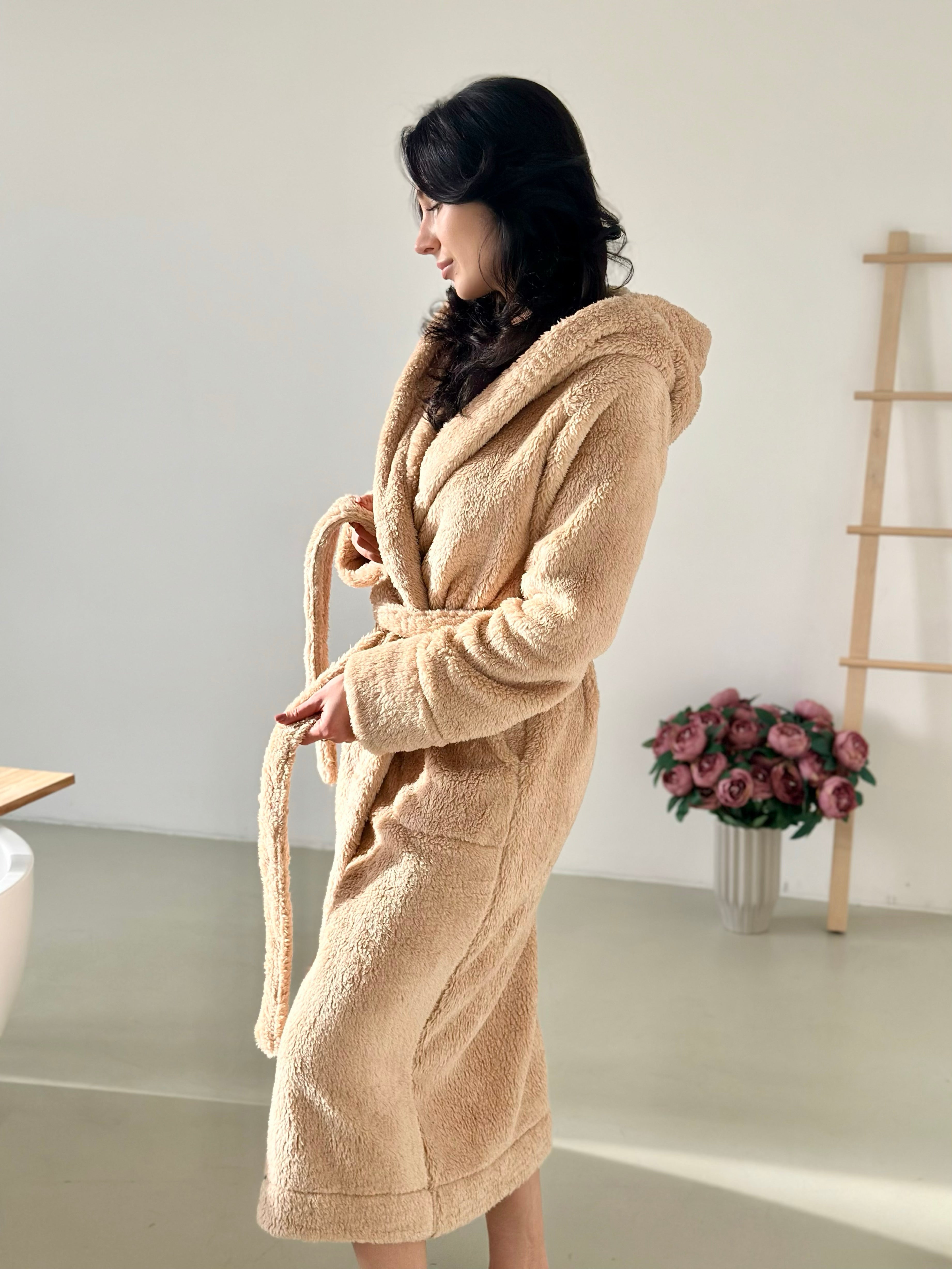 Damen-Bademantel aus Baumwollvelours und Spitze, eleganter Luxus-Bademantel, weicher Braut-Bademantel, kuscheliges Loungewear-Geschenk für Sie, langer Spa-Bademantel mit Ärmeln