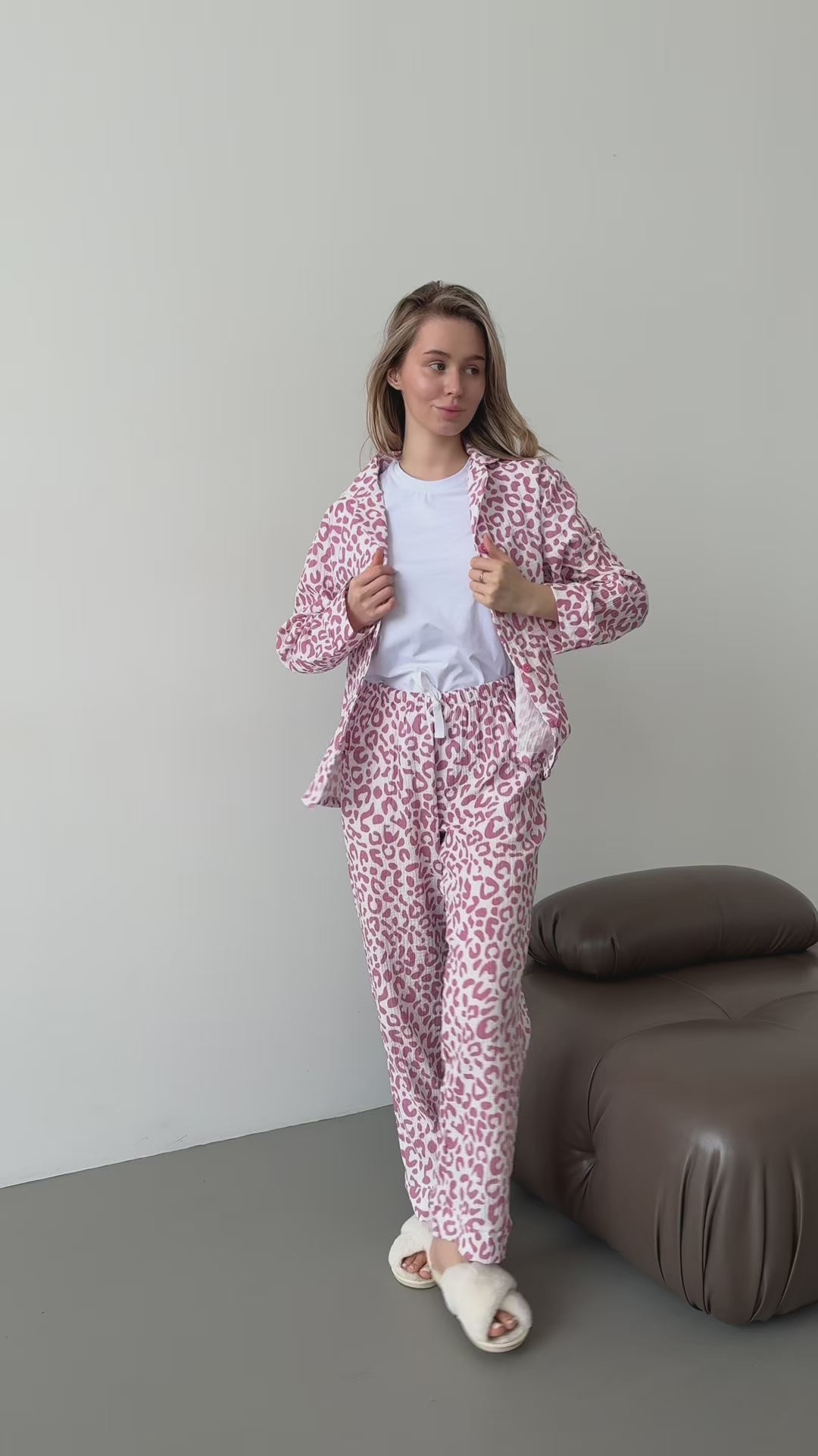 Pink Leopard Women Pajama Set, Animal Pattern Sleepwear for Her, Women Fall Long Sleeve pjs, Warm Autumn Pajamas, Cute Muslin Leopard pjs